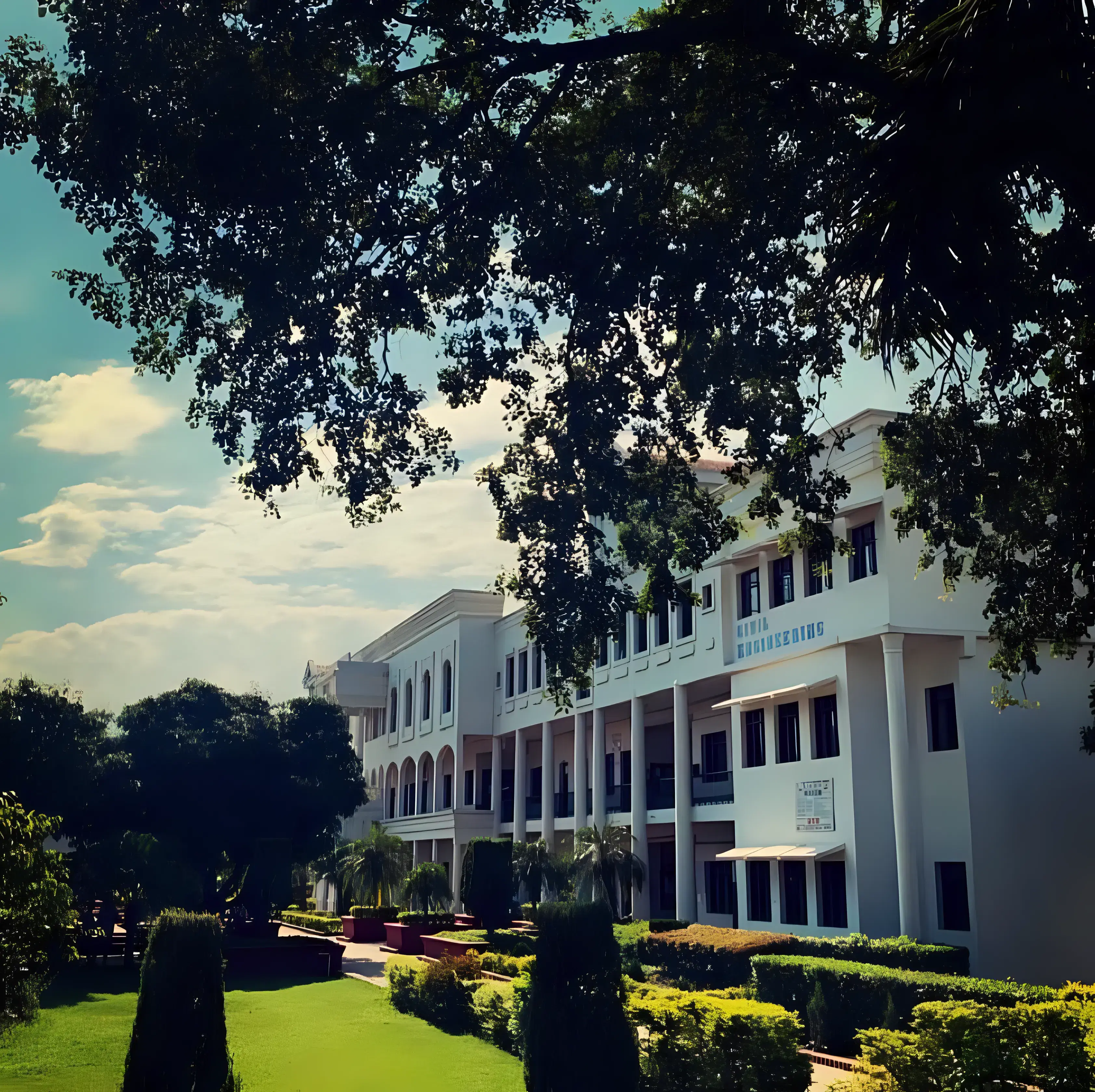 COER University campus photo 1